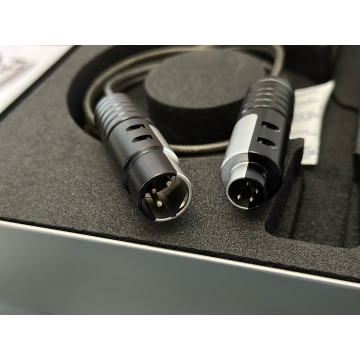 Naim Superlumina 4 pin Din to XLR