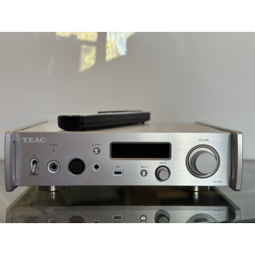 TEAC UD507