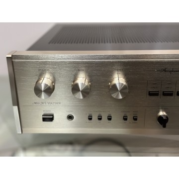 Accuphase E205