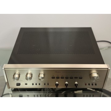Accuphase E205